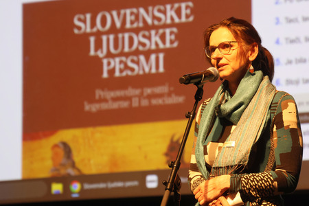 LJOBA JENČE V KD CERKNICA 05 FOTO LJUBO VUKELIČ