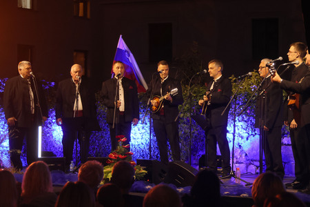 KONCERT POD ZVEZDAMI  KLAPI GALEB IN SOLINAR 07 FOTO LJUBO VUKELIČ