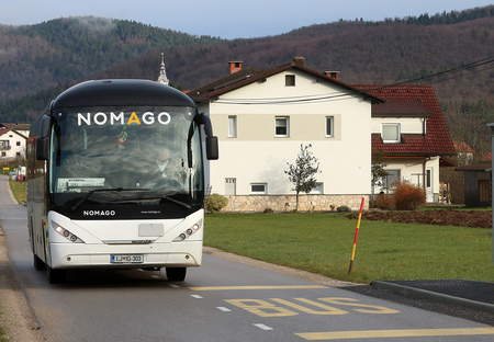 AVTOBUS PREVOZI  FOTO LJUBO VUKELIČ