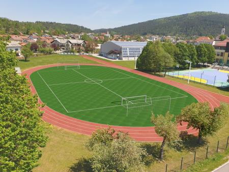 Obnova nogometnega igrišča in tekaške steze pri OŠ Cerknica