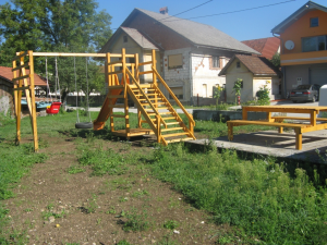  Ureditev otroškega igrišča v Slivicah